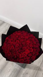 The Passionate Heart Red Roses Bouquet - Image 3