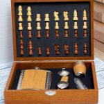 Premium Wooden Chess & Whisky Gift Se - Image 3